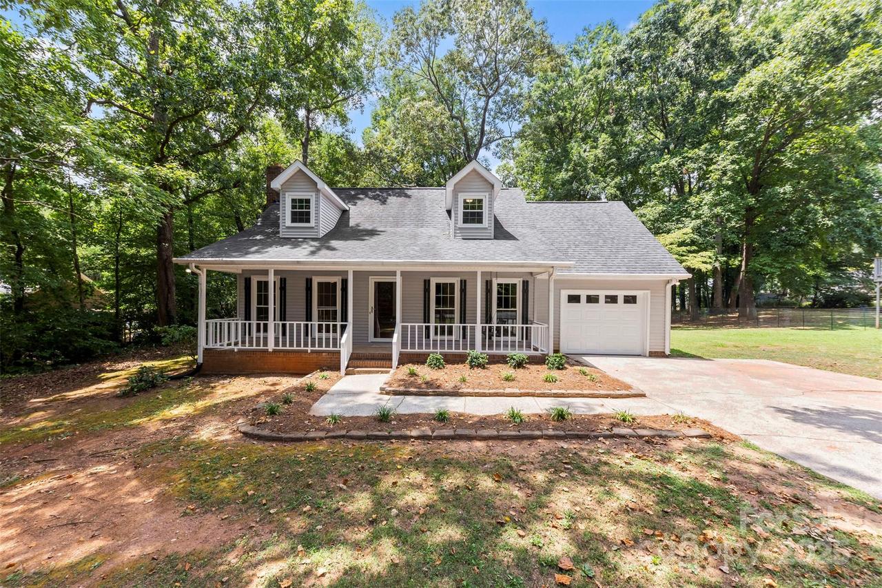 114 Carrigan Dr., Belmont, NC 28012