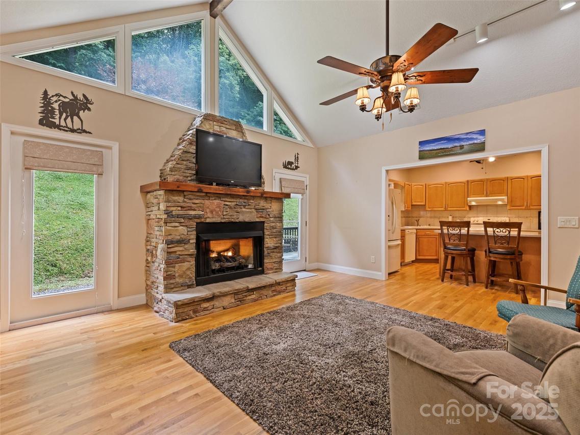 261 Serenity Dr., Waynesville, NC 28785