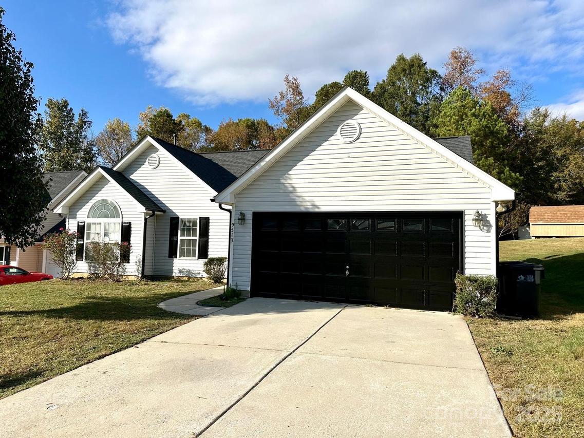9513 Isaac Hunter Dr., Charlotte, NC 28214