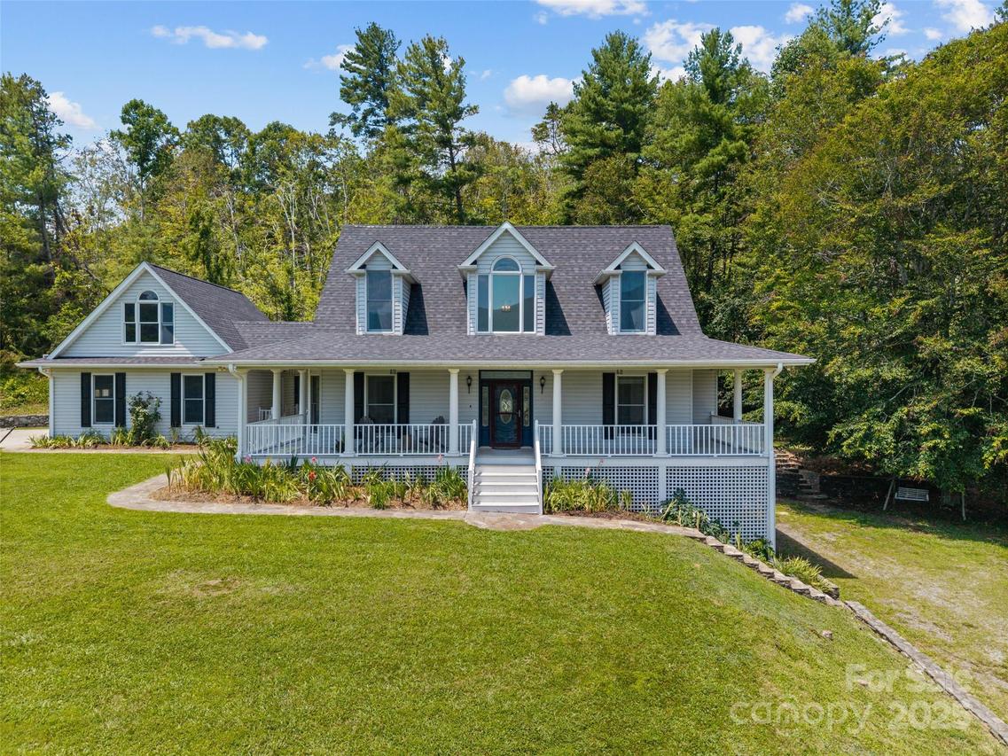 34 Anderson Rd., Weaverville, NC 28787