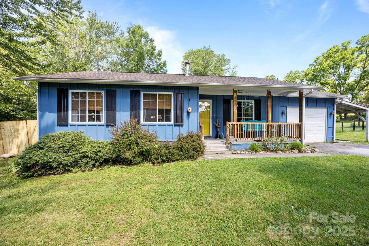 60 Sunflower Ln., Fletcher, NC 28732