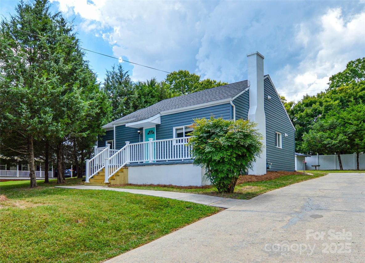 1312 Dogwood Ave., Kannapolis, NC 28081