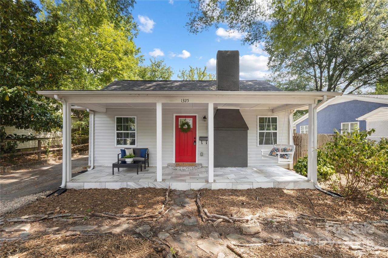 1325 Shamrock Dr., Charlotte, NC 28205