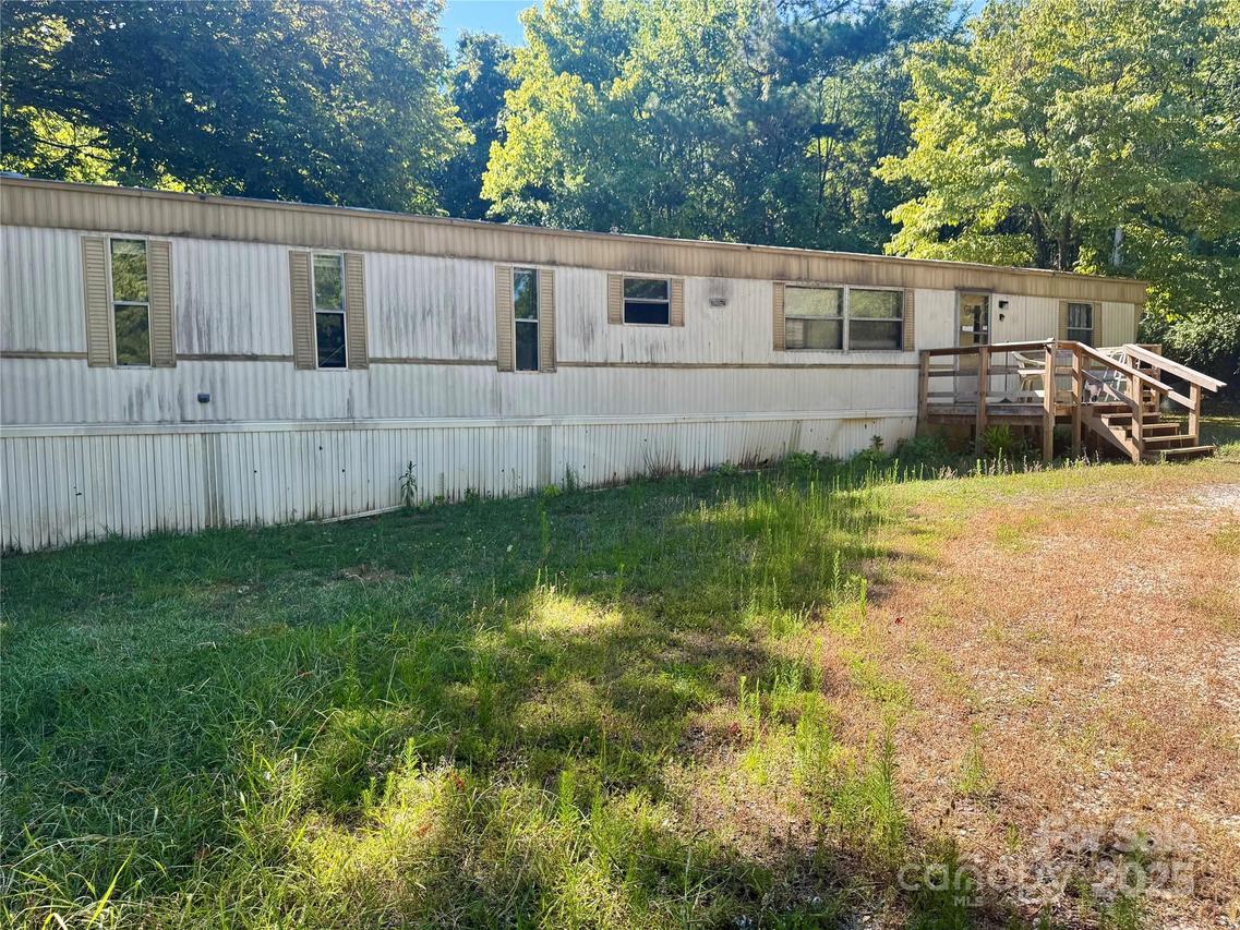 5909 Crawford Rd., Gastonia, NC 28052