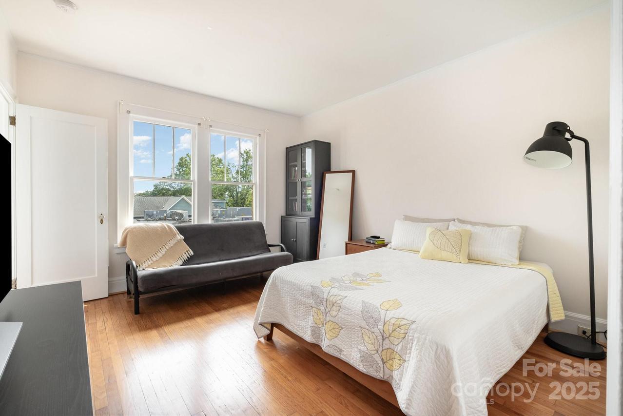 712 Louise Ave. #304, Charlotte, NC 28204