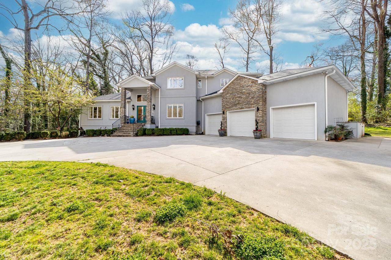 206 Vauxhall Dr., Shelby, NC 28150