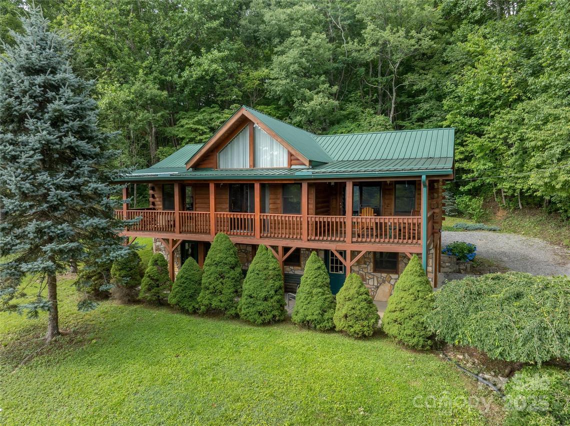 125 Apple Blossom Ln., Maggie Valley, NC 28751