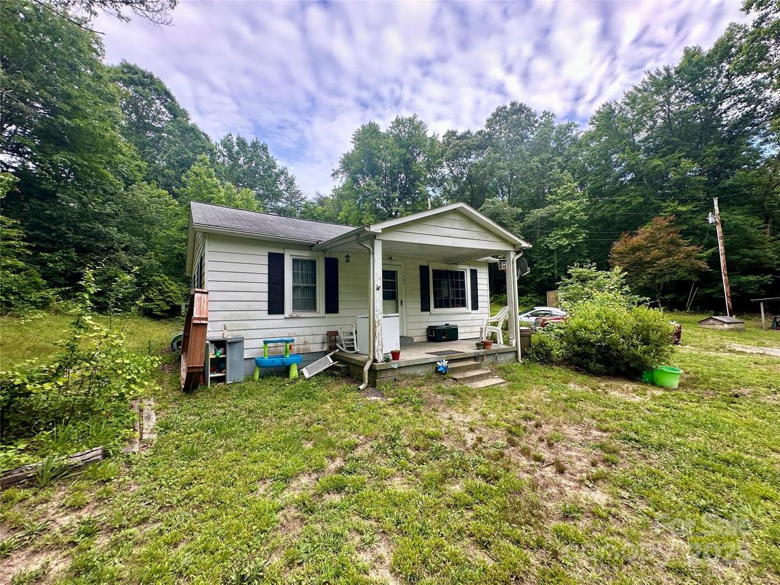 5203 Old Nc 18 Rd., Connelly Springs, NC 28612