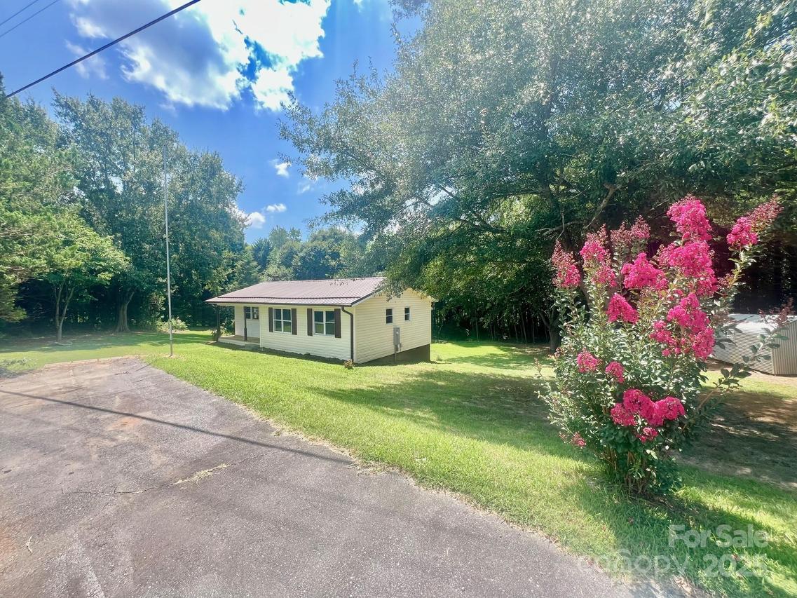 4506 Rink Dam Rd., Taylorsville, NC 28681