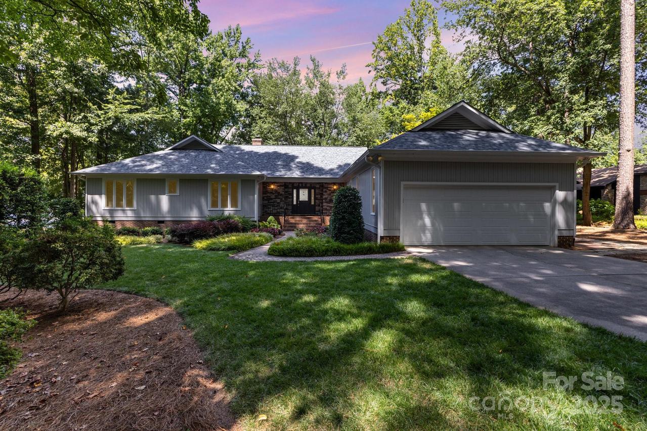 16224 Leeward Ln., Huntersville, NC 28078