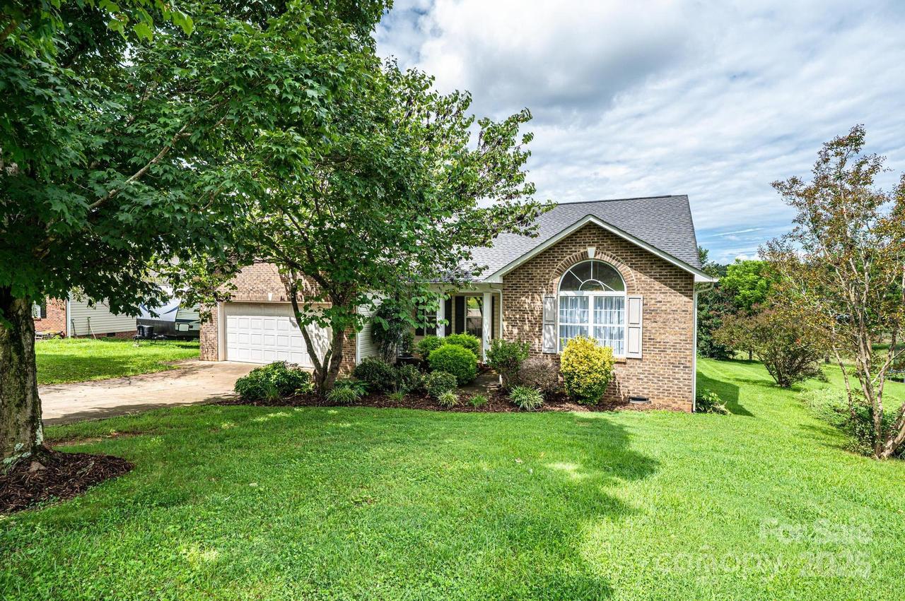 3501 Overbrook Dr., Conover, NC 28613