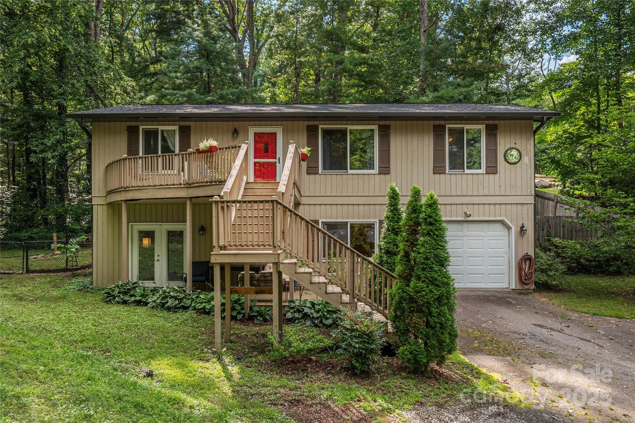 2 Muirfield Ct., Arden, NC 28704