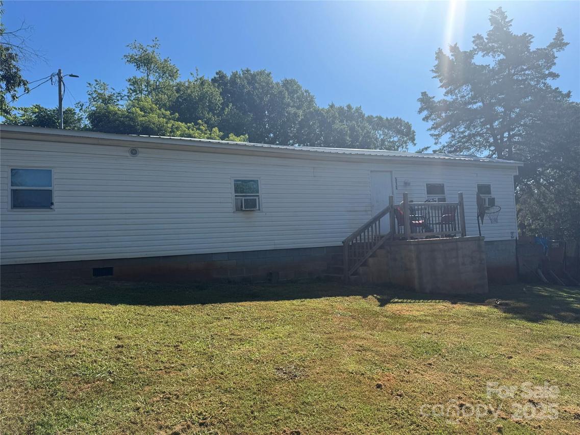 512 Elizabeth Dr., Gastonia, NC 28052