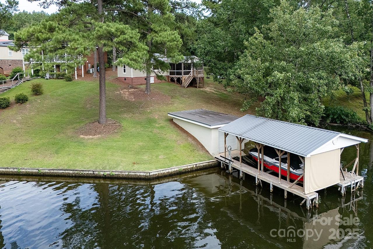 568 Springwood Dr., Mount Gilead, NC 27306