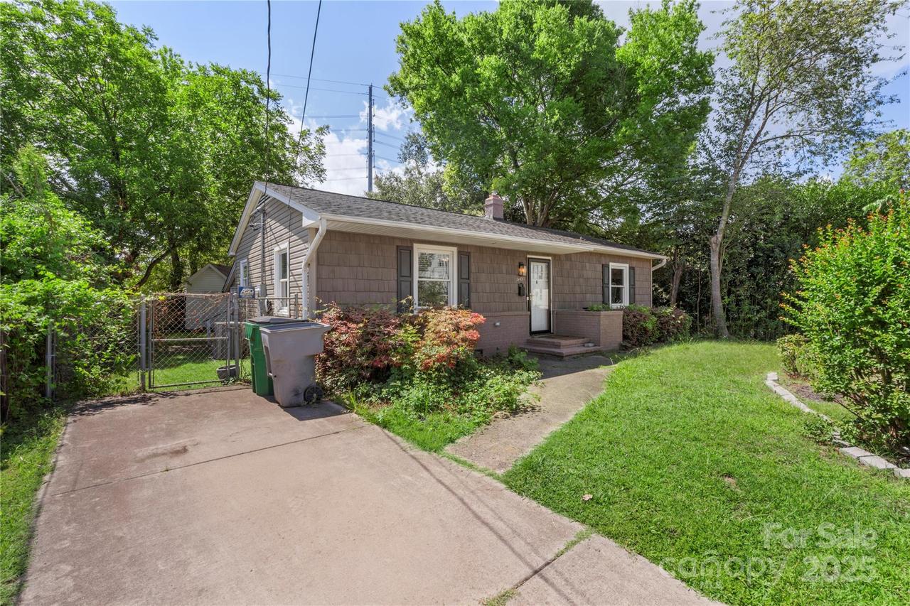 3409 Anson St., Charlotte, NC 28209
