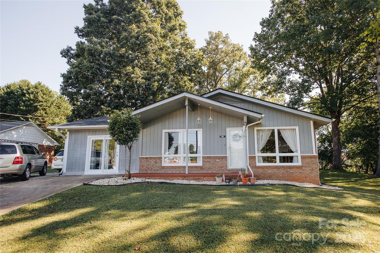 90 Long St., Marion, NC 28752