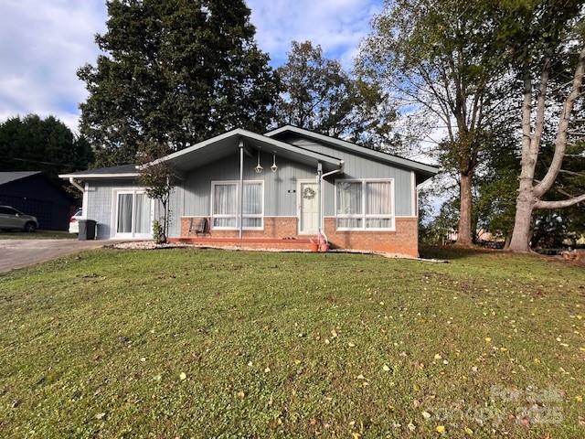 90 Long St., Marion, NC 28752