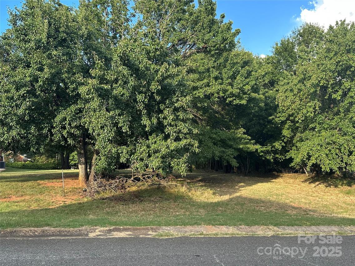 000 Hubbard Ter., Shelby, NC 28152