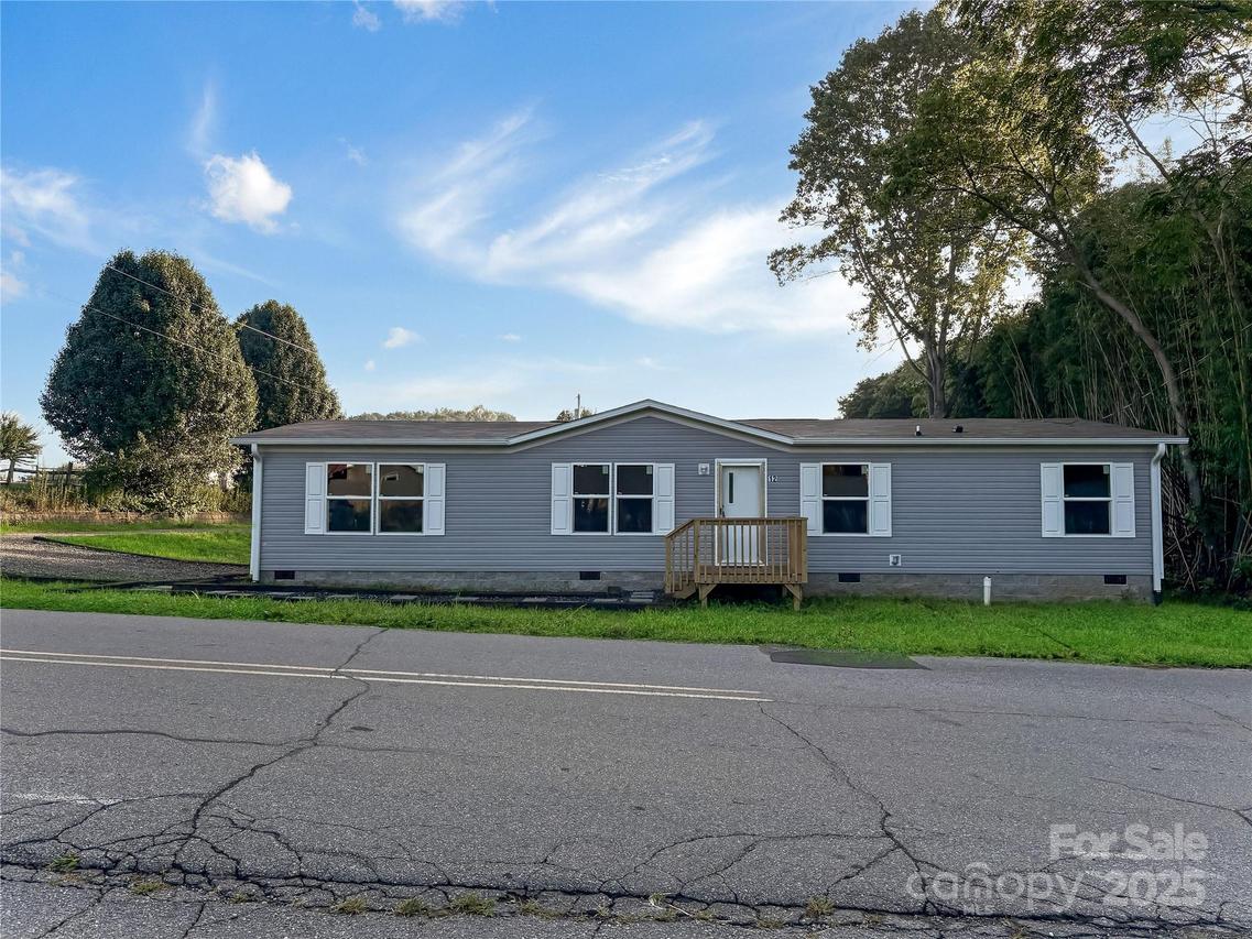 12 Addie Ln., Waynesville, NC 28786