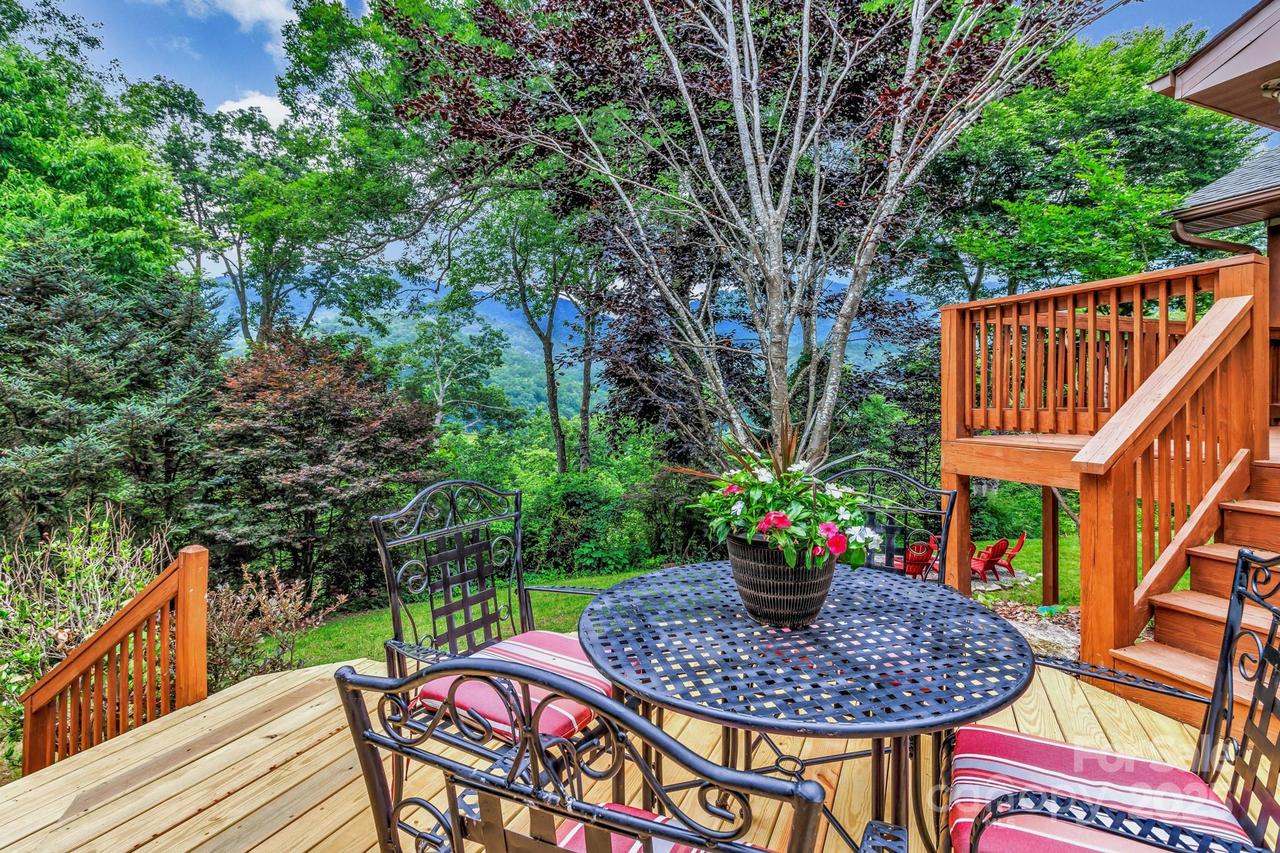 99 Margaret Dr., Leicester, NC 28748