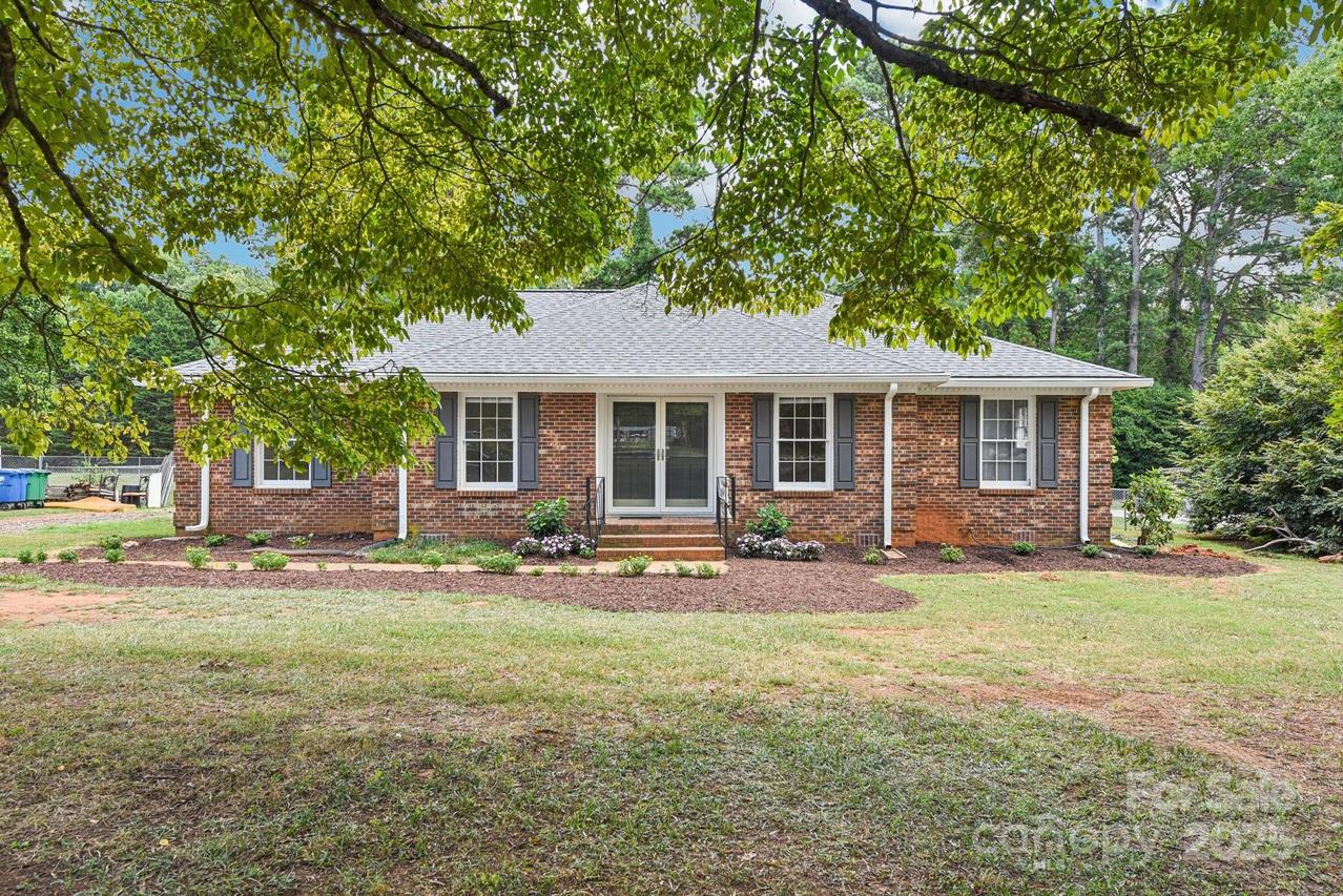 16408 Thompson Rd., Mint Hill, NC 28227