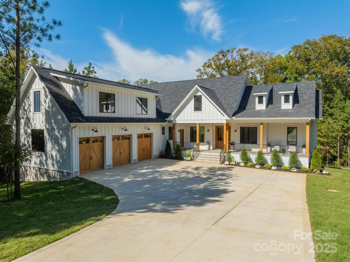 5853 Hidden Forest Dr., Denver, NC 28037