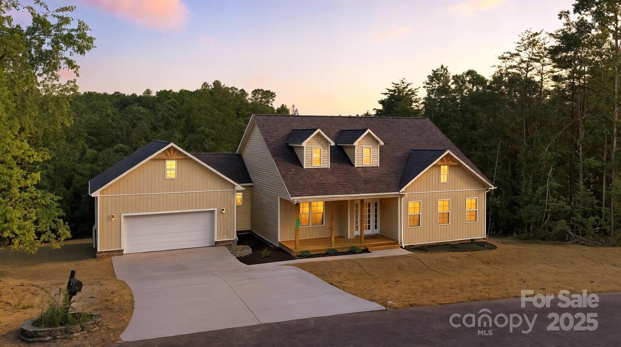 60 Westwinds Dr. #9, Hickory, NC 28601