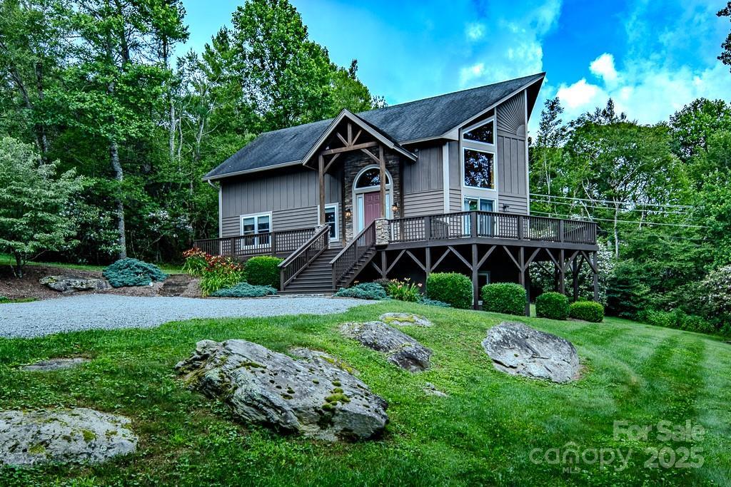 126 Knob Rd., Blowing Rock, NC 28605