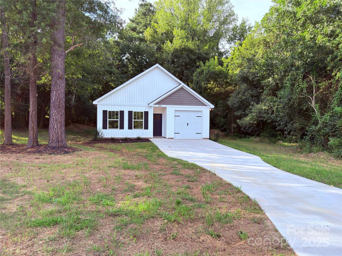 211 Acorn Acres Rd., Norwood, NC 28128