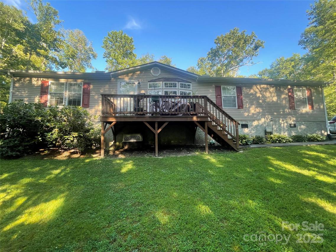 71 Evanwood Pl., Hendersonville, NC 28792