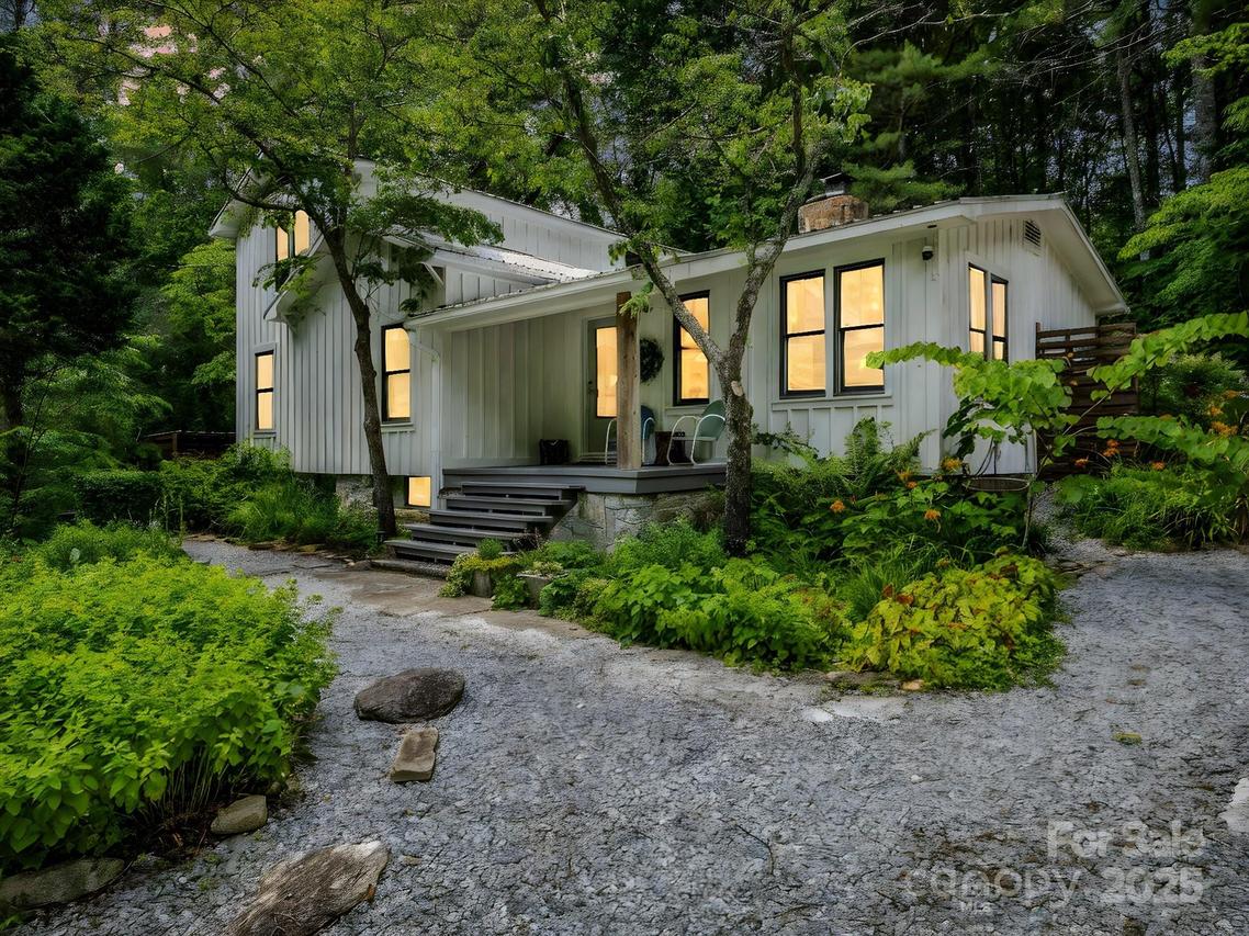 2525 Kanuga Rd., Hendersonville, NC 28739