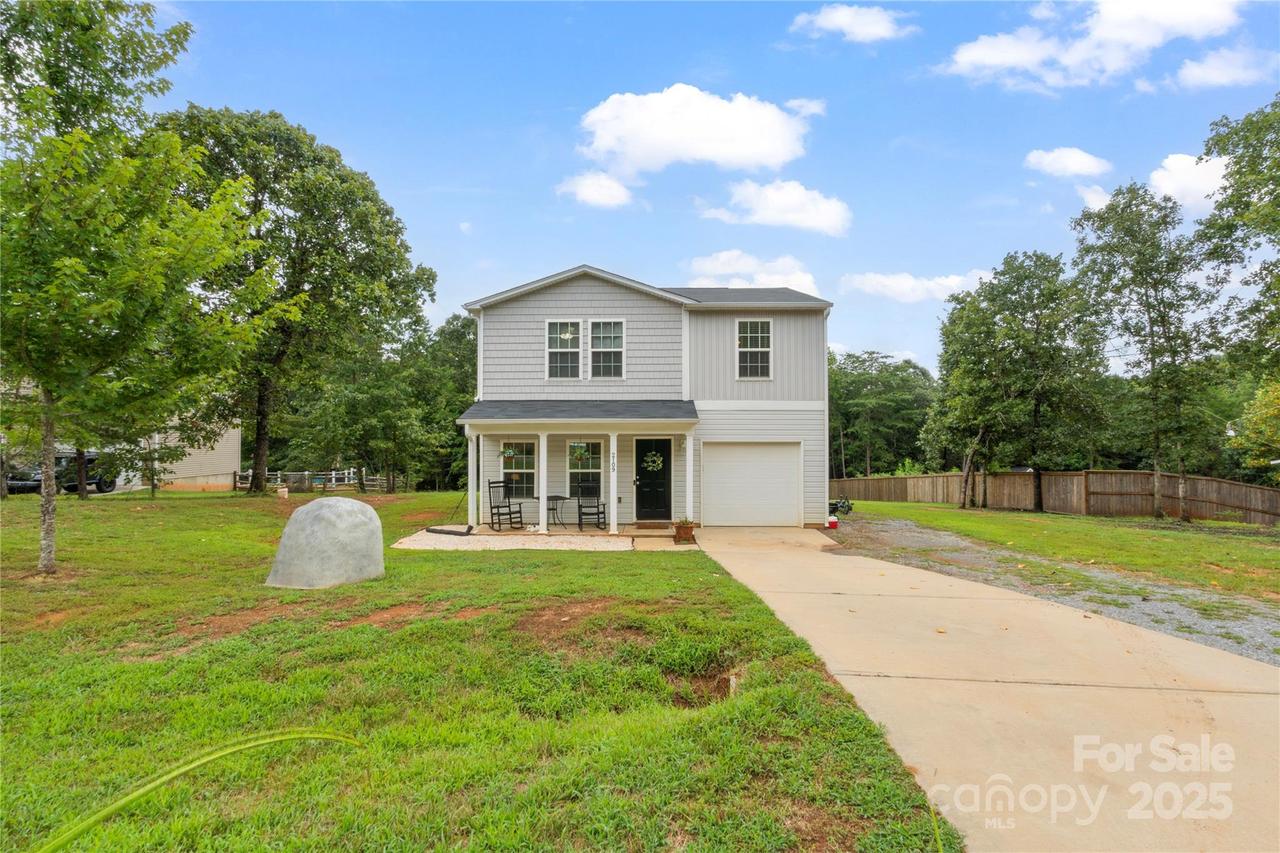 2109 Pinnacle View Dr., Kings Mountain, NC 28086