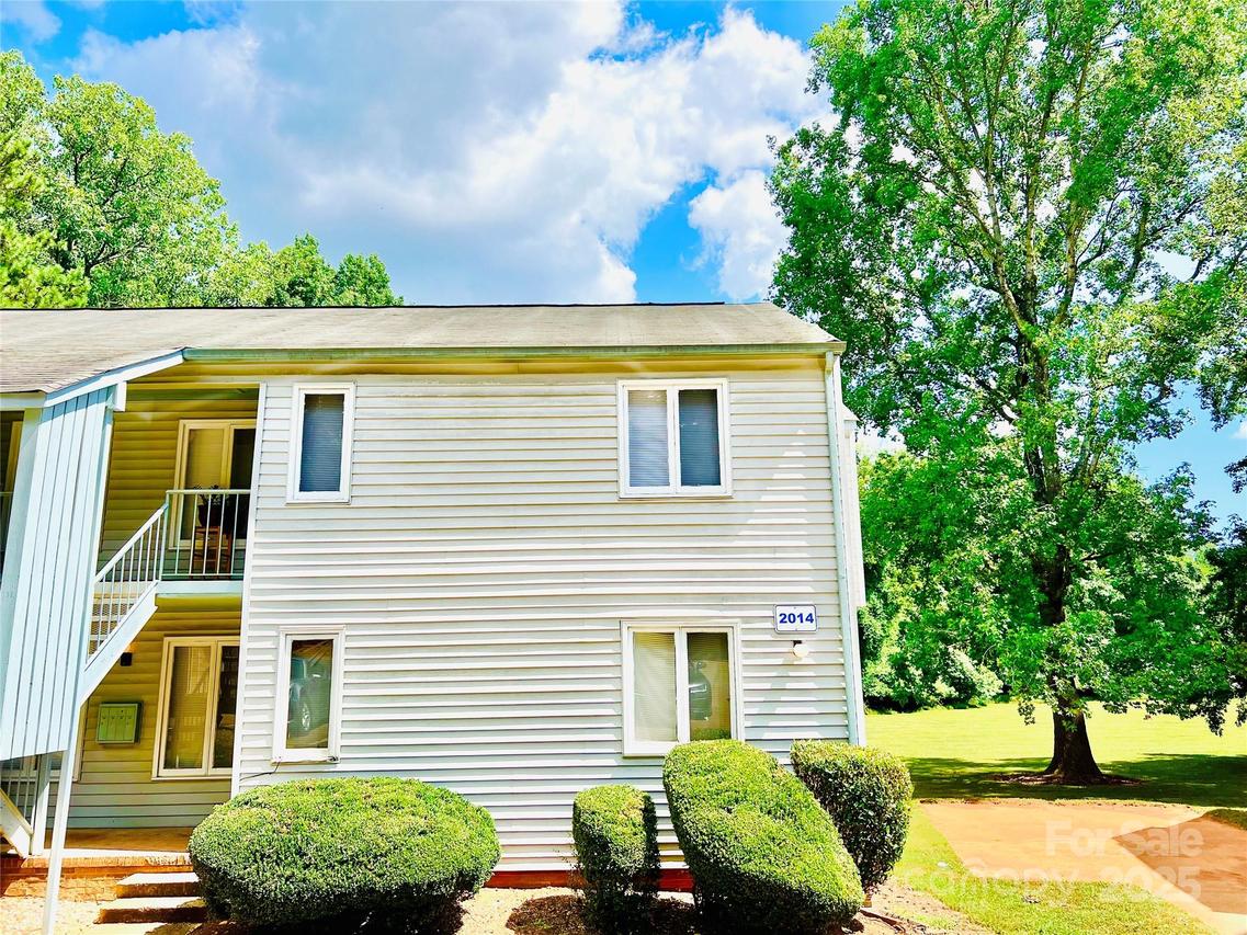 2014 Countrymens Ct. #60, Charlotte, NC 28210