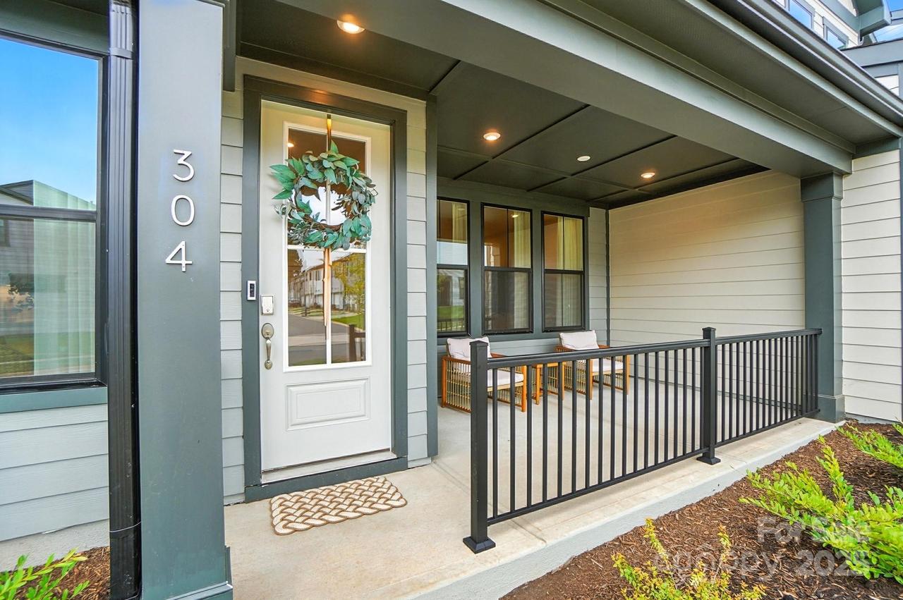 304 Ardmore Dr., Belmont, NC 28012
