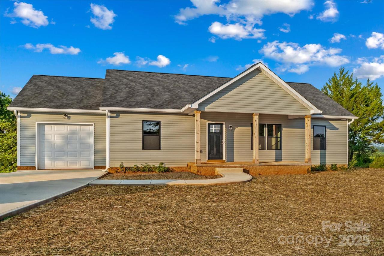 986 Tabor Rd., Olin, NC 28660