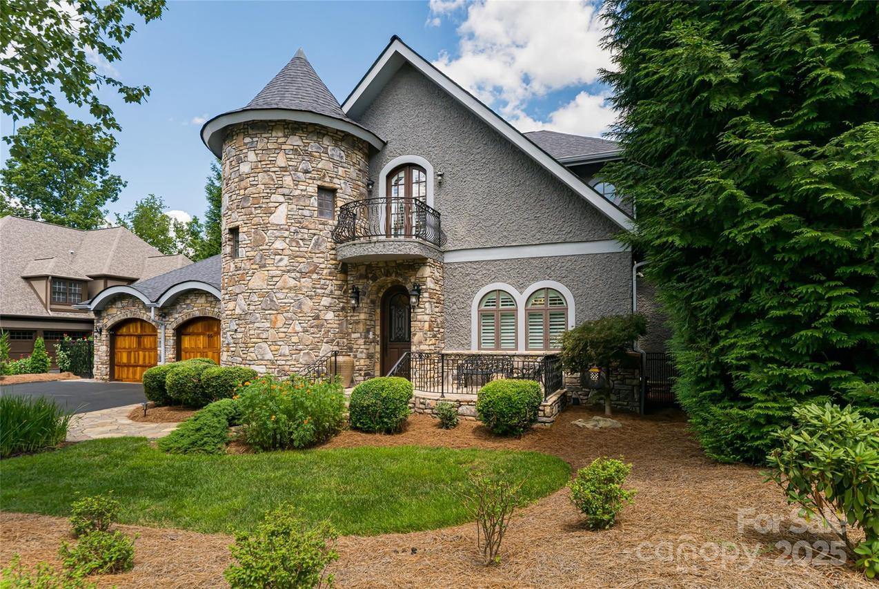 1006 Coves Pheasant Ct., Biltmore Lake, NC 28715