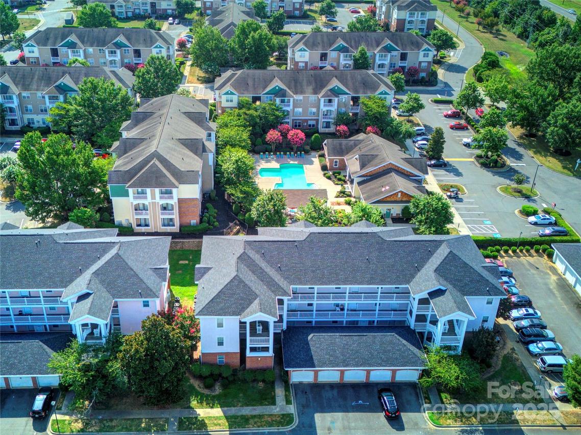 9022 Meadow Vista Rd., Charlotte, NC 28213