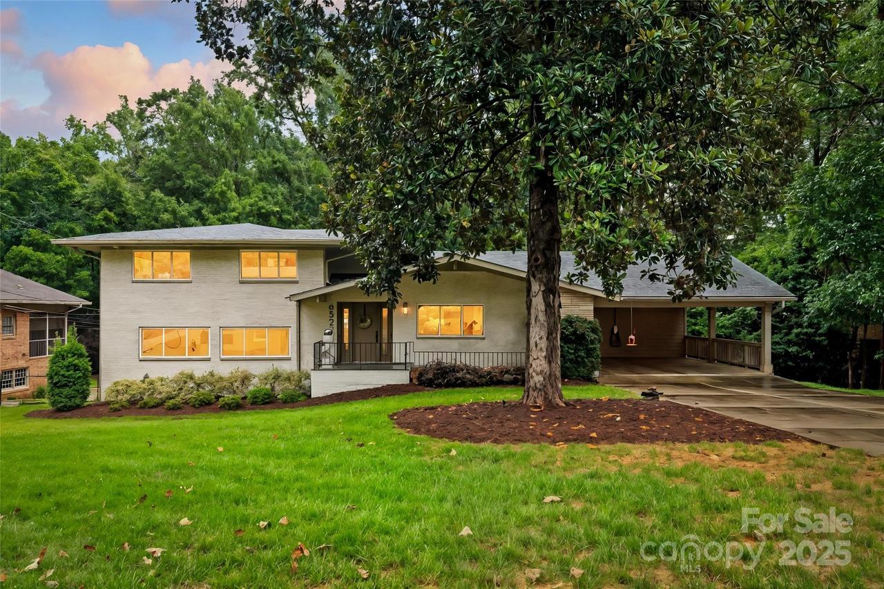 6527 Burlwood Rd., Charlotte, NC 28211