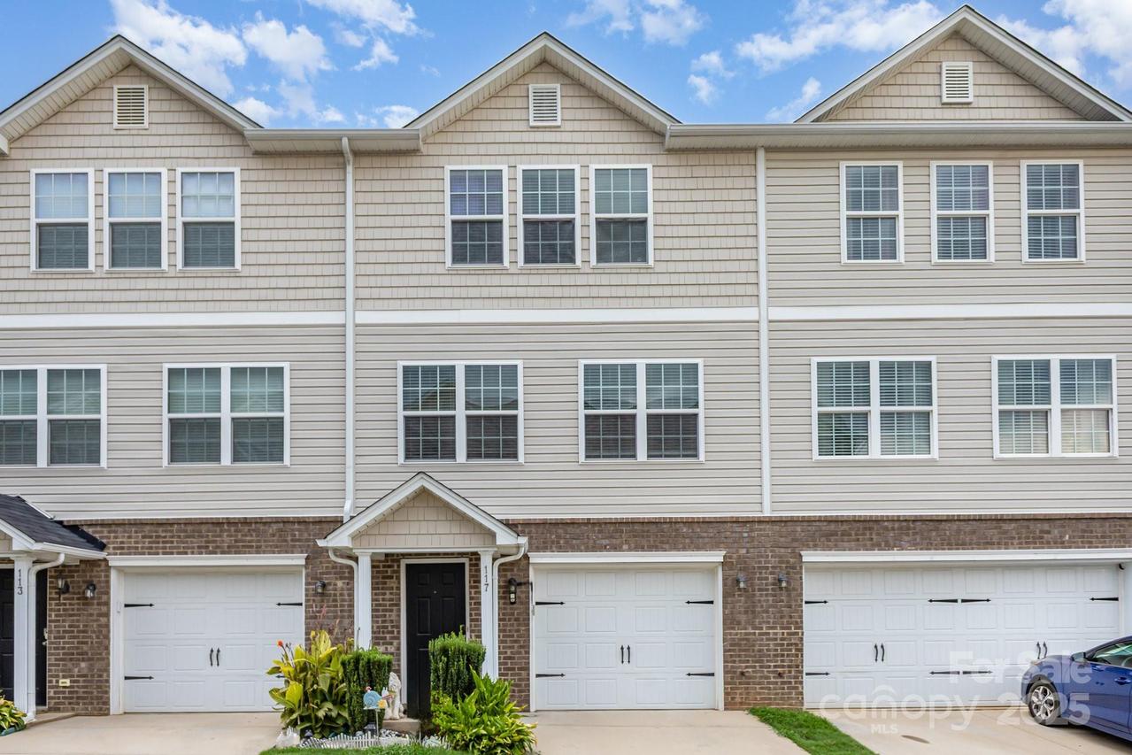 117 Langhorne Dr., Mount Holly, NC 28120