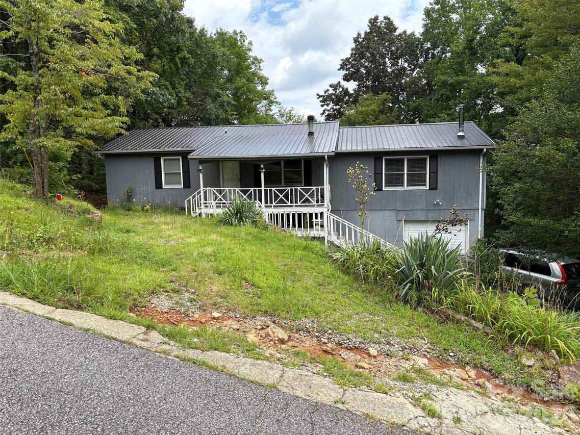 3166 Holly Rd., Connelly Springs, NC 28612