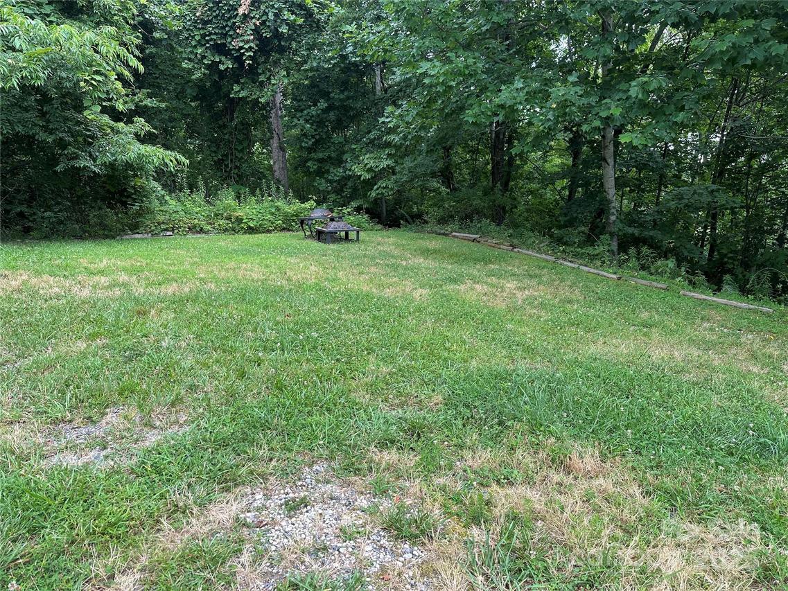109 Ladys Fern Tr., Laurel Park, NC 28739