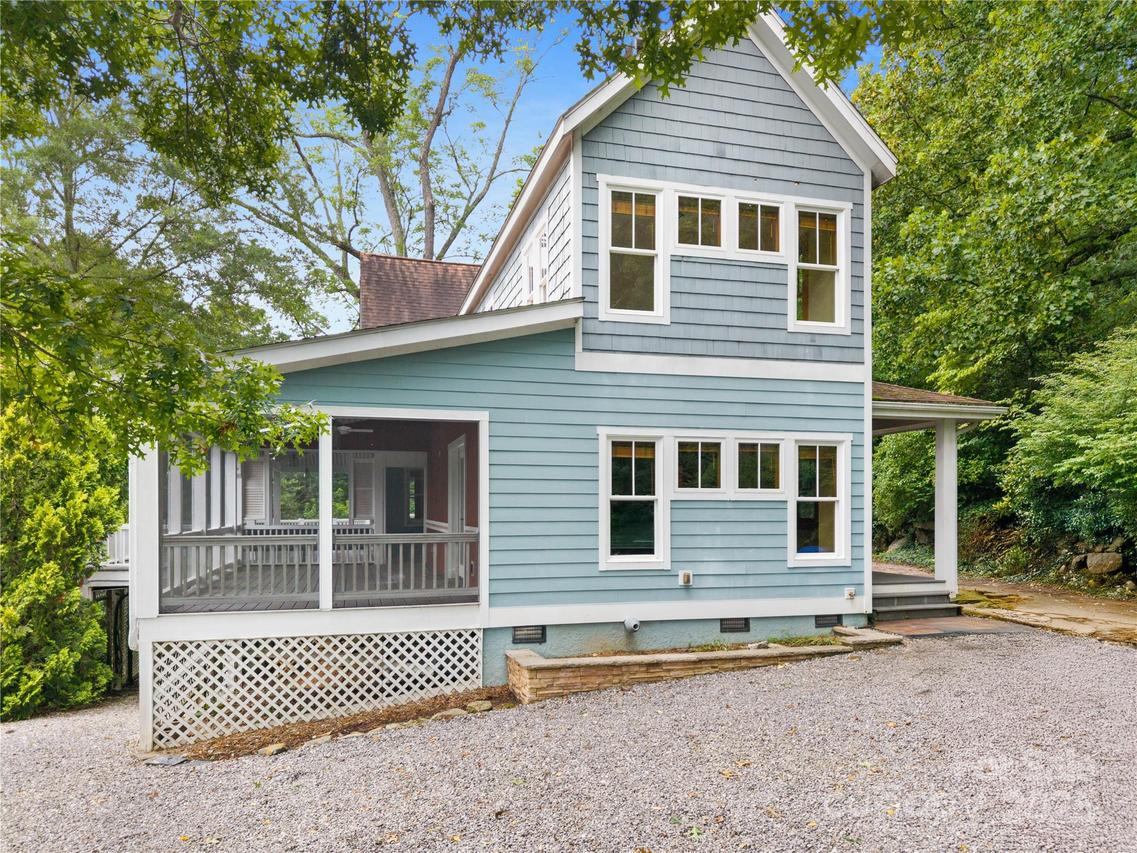 32 Delano Rd., Asheville, NC 28805