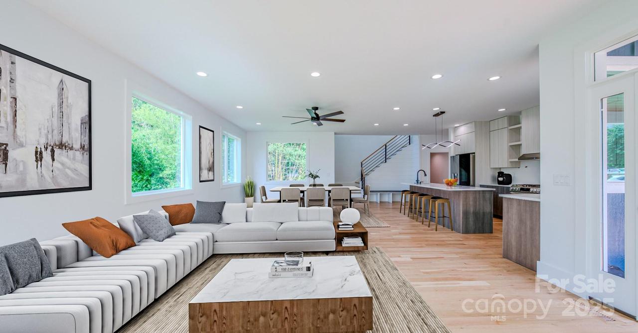 133 S Grove St., Asheville, NC 28801