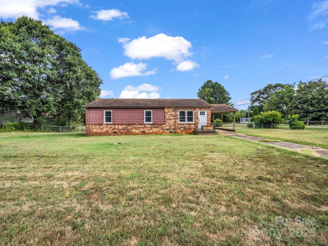 323 Christopher Rd., Shelby, NC 28152