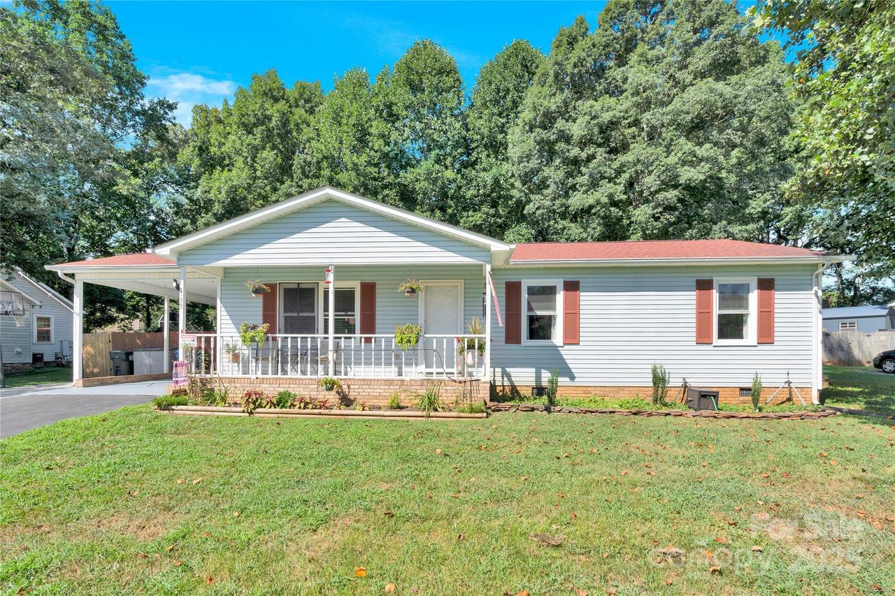 159 Bowman Rd., Statesville, NC 28625