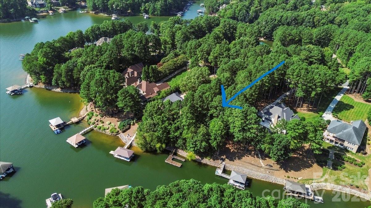 9178 Fair Oak Dr., Sherrills Ford, NC 28673