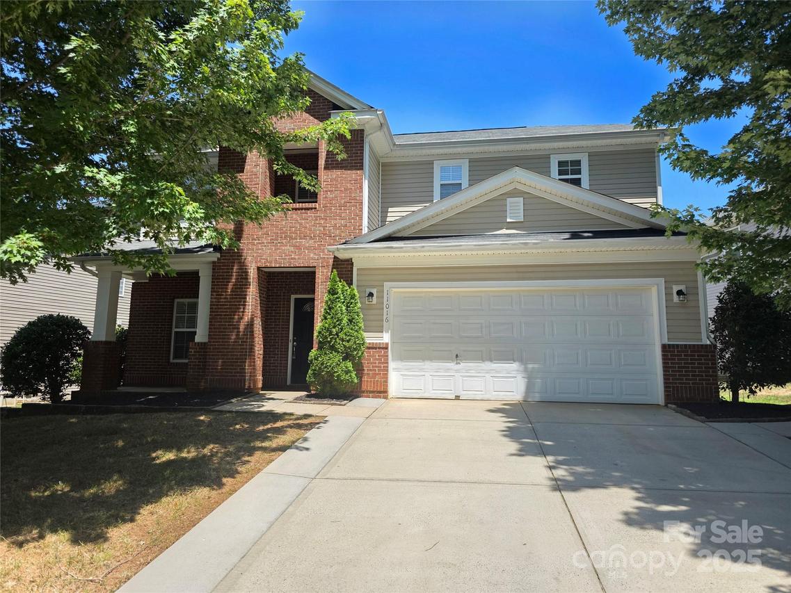 11016 Kinnairds St., Charlotte, NC 28278