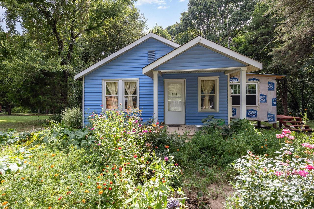 1110 Wall St., Statesville, NC 28677