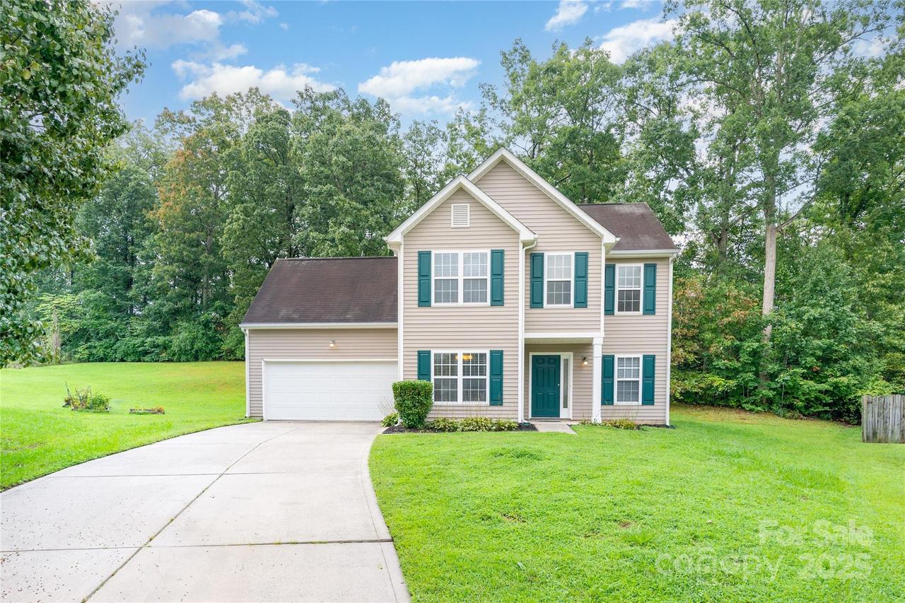 2802 Granstark Ct., Charlotte, NC 28216