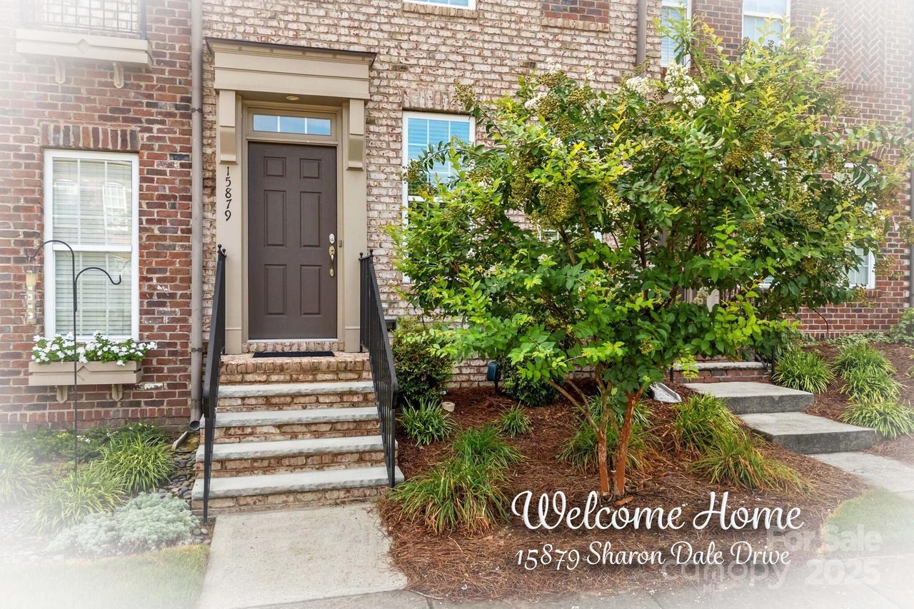 15879 Sharon Dale Dr., Davidson, NC 28036